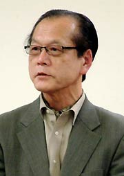 五十嵐川を愛する会の会長に就き、あいさつする箕輪勲男さん