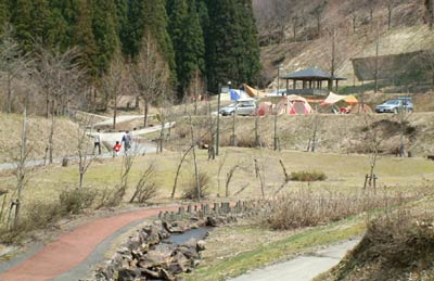今シーズンの営業を開始しした中浦ヒメサユリ森林公園