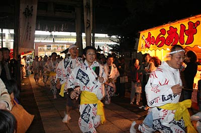春季例大祭の最後のピーク、舞い込み