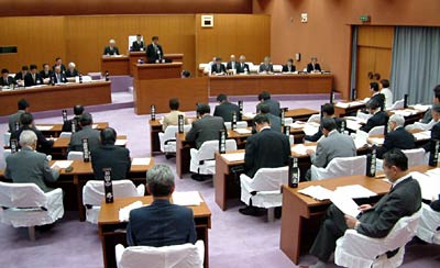 8日開会した三条市議会6月定例会
