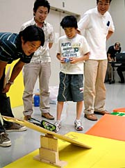 製作したロボットはさっそく試運転