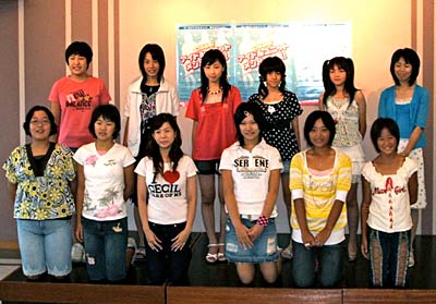 燕市燕地区観光協会が公募したローカルアイドルユニットに得らればれた12人