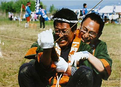 第25回越後三条凧合戦写真コンテスト推薦に輝いた新飯田茂雄さん撮影の『相棒』