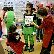 高齢者疑似体験コーナー