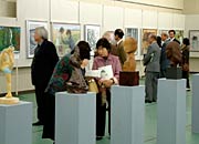 開場とともににぎわう展示会場