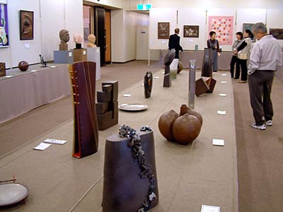 燕市吉田産業会館で開幕した第2回燕市美術展覧会