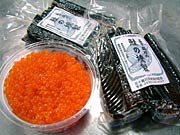 当日、販売するイクラtサケの薫製