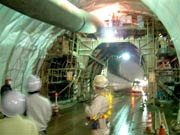 福島県側に向けて工事が進む8号トンネル内