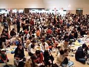 ステージイベントは親子連れでぎっしり