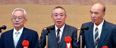 新たににいがた県央マイスターに認定された3人、左から斉藤さん、飯塚さん、井上さん