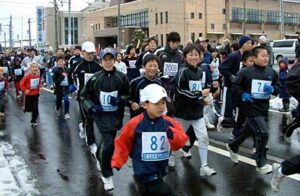 三条市元旦マラソンに市民963人が参加、寒波を吹き飛ばして走り初め