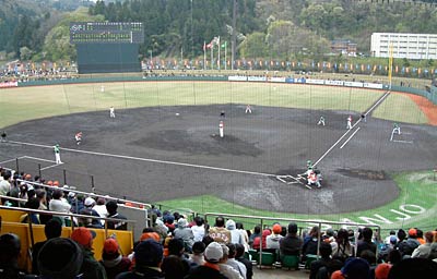 (株)三條機械製作所が命名権のスポンサーに決まった三条市民球場
