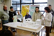 模型で示しながら設計や工程の説明 