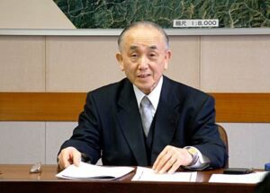 加茂市の平成20年度当初予算案を発表する小池市長