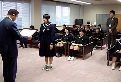 3日行われた燕大賞表彰式