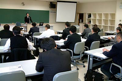 15日開かれた中小企業大学校三条校の第6回経営管理者養成コース全体OB会