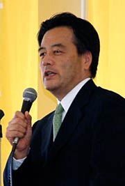 政権交代の必要性を訴える岡田副代表