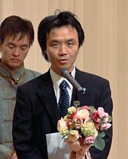 あいさつする新潟産業大学国際センター特任講師、蓮池薫さん