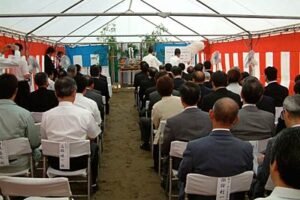 三条市の斎場建設現場で行われた安全祈願祭