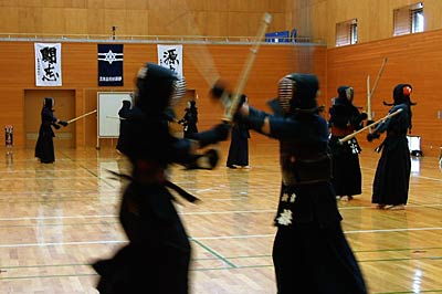 県立三条高校の剣道部OB会の稽古会