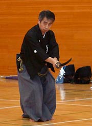 光明館の草間館長の演舞