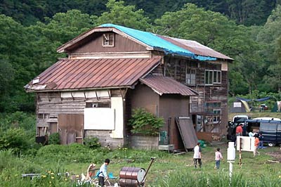 昨年撮影の吉ヶ平山荘