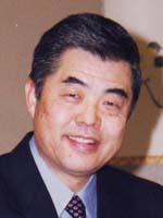 特別講演会講師の山岡金属・山岡社長工業社長