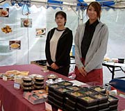 今回のイベントに向けて開発した「マカロニ料理」の当日座