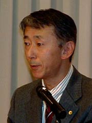 あいさつする矢沢支部長