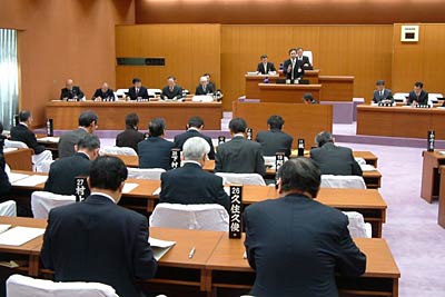 8日開会した三条市議会12月定例会