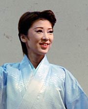 五月梨世さん