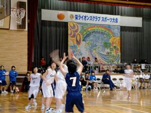 第8回栄ライオンズクラブ杯しらさぎバスケットボール大会に県内外から12チーム、東京の東村山第一中が優勝