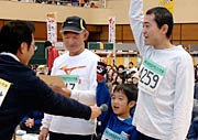 3世代で参加の西山さん家族の選手宣誓