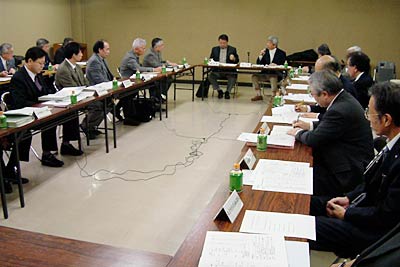 7日開かれた第13回県央地域の救急医療の在り方の検討会