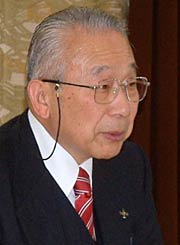 年頭のあいさつを行う柄沢理事長