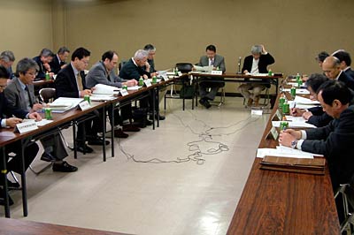 6日開かれた県央地域の救急医療の在り方の検討会