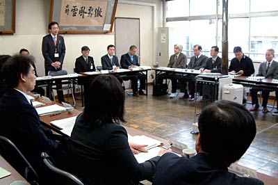 9日開かれた三条市立第一中学校区の小中一貫教育推進協議会