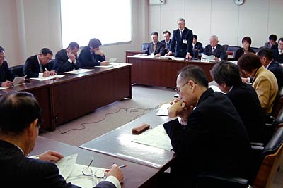 17日開かれた河川改修事業等調査特別委員会