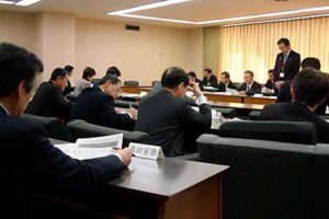 19日開かれた三条市の平成21年度当初予算概要説明会