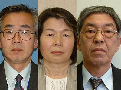 燕市の異動で左から市民生活部長へ昇任の山田政雄総務課長兼選挙管理委員会事務局長、健康福祉部長兼福祉事務所長に昇任の高桑紀美江市民課長、都市整備部長へ昇任の山岸正義土木課長