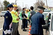 小林市長、八幡燕署長も参加