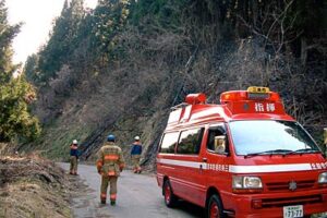 乾燥注意報の9日は下田地区の山中で火災が連続3件発生