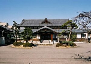 三条市で初の国登録有形文化財への登録が決まった三条市歴史民俗産業資料館