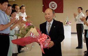 職員時代から約49年間、三条市に奉職したで佐藤副市長が退任