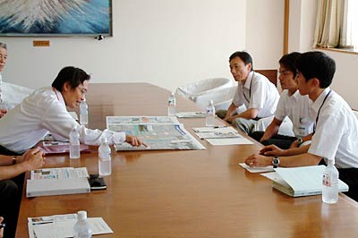 三条市の「上須頃地区かわまちづくり計画」について夢を語る国定市長
