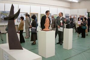 市民芸術の結晶380点余りが会場を彩る第5回三条市美術展