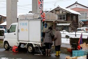 二七の定期市に出店する熊倉さんの「焼きいも屋」さん
