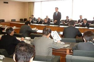 19日開かれた三条市の平成22年度当初予算概要説明会