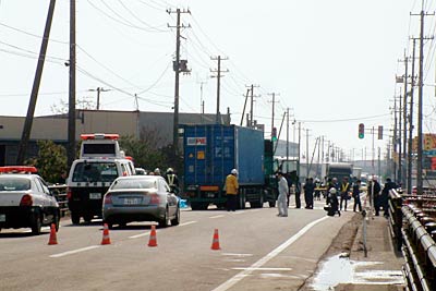 車6台が関係する事故のあった三条市一ツ屋敷新田地内の福島新田交差点