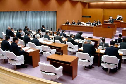 3日開会した三条市3月定例会